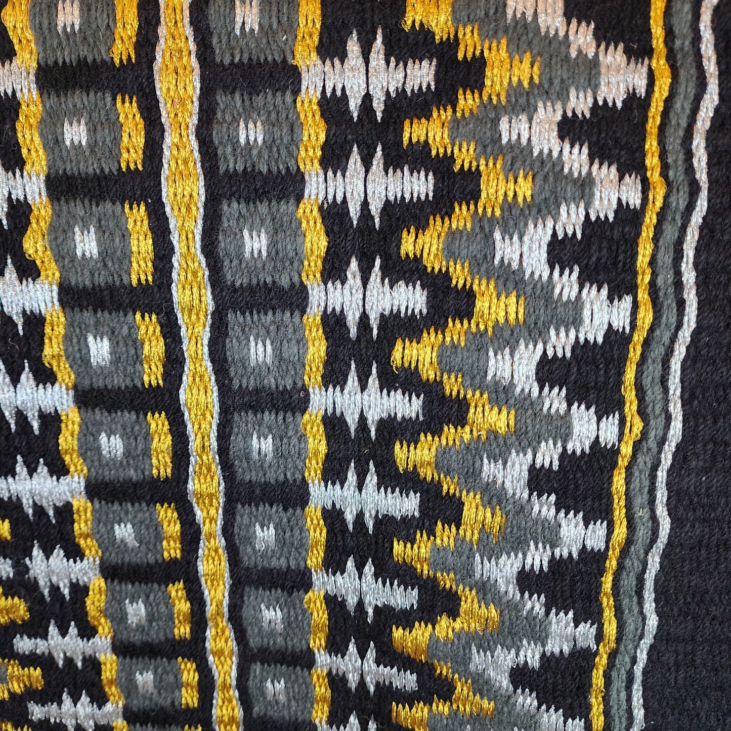 34x42 Black, gold, silver, & grey oversize pad