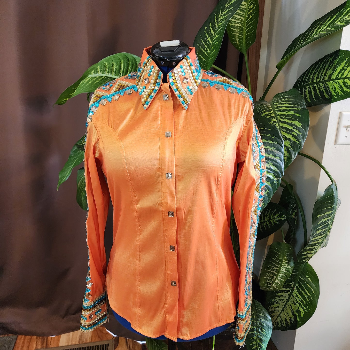 A Large Orange stretch taffeta day shirt