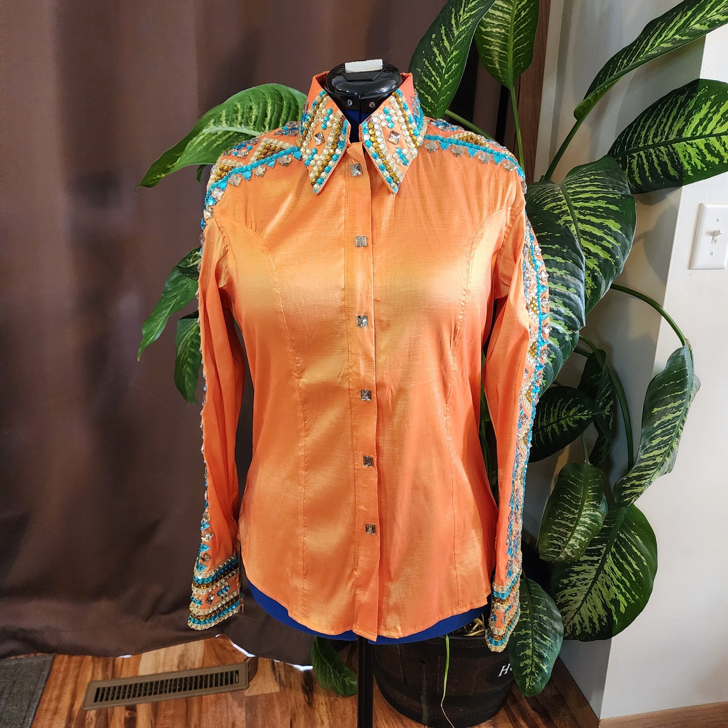 A Large Orange stretch taffeta day shirt