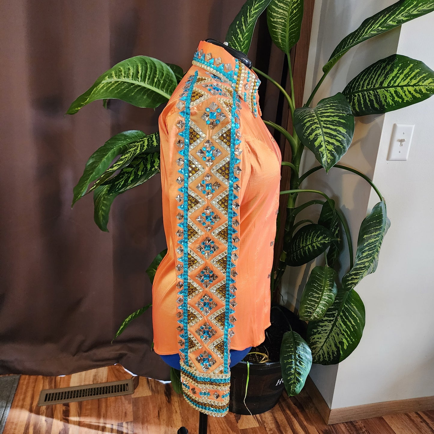 A Large Orange stretch taffeta day shirt