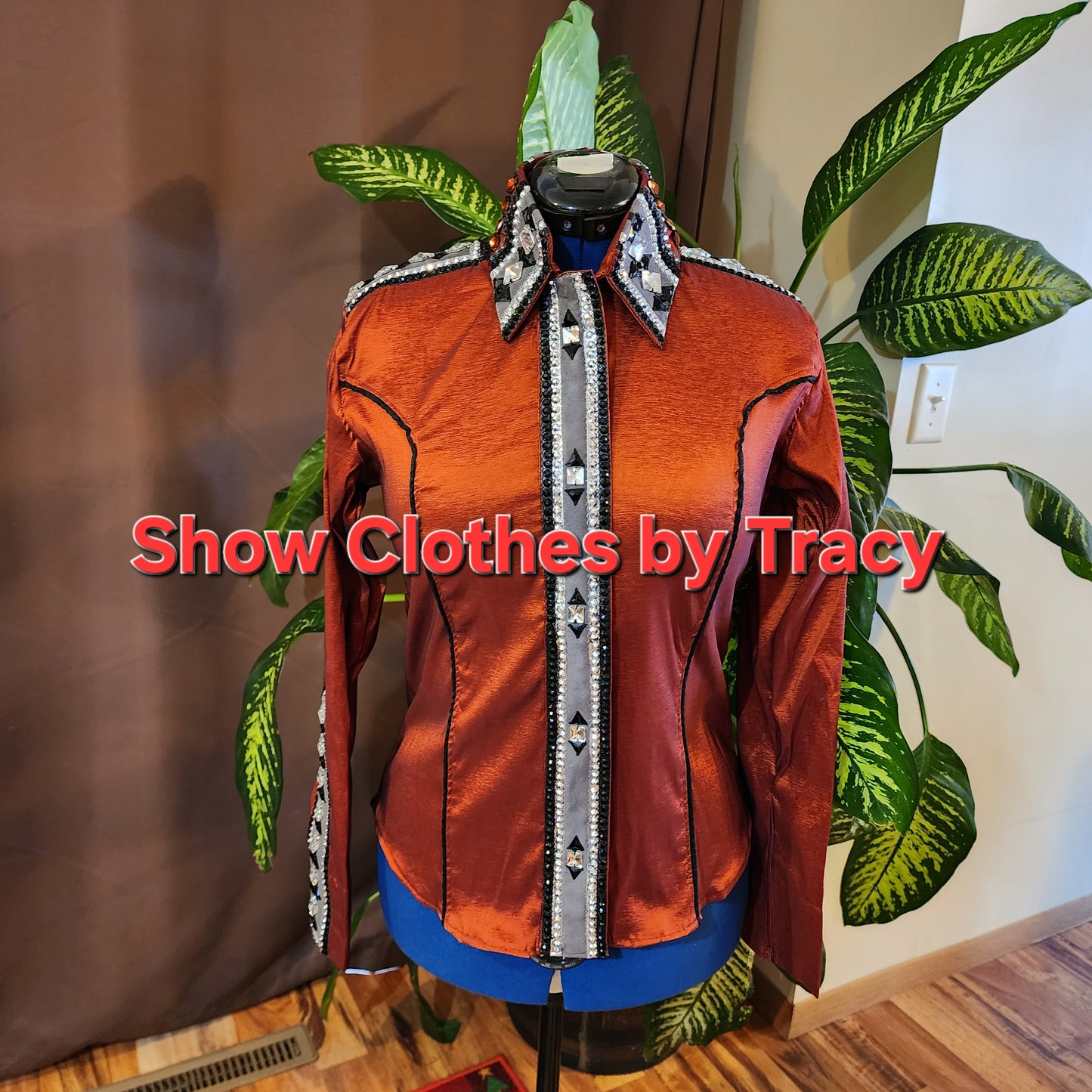 A Medium brick red stretch taffeta day shirt