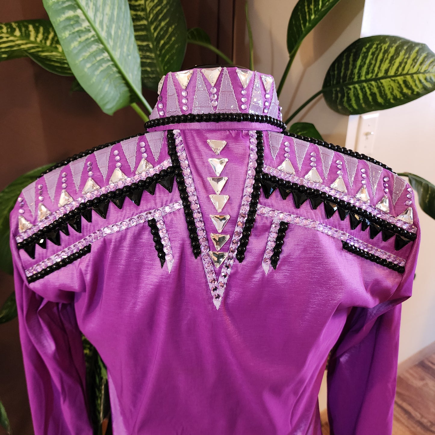 A XL Purple stretch taffeta day shirt