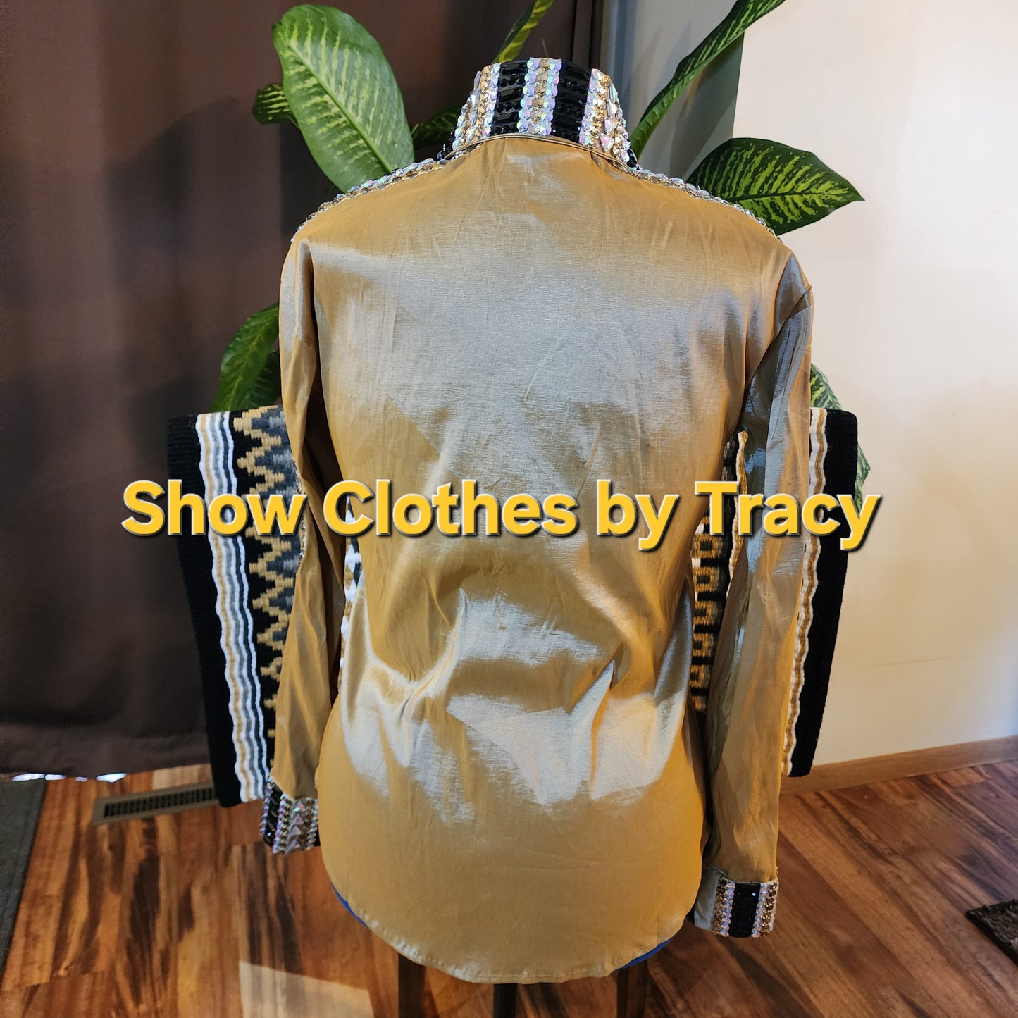 A Large Gold taffeta day shirt