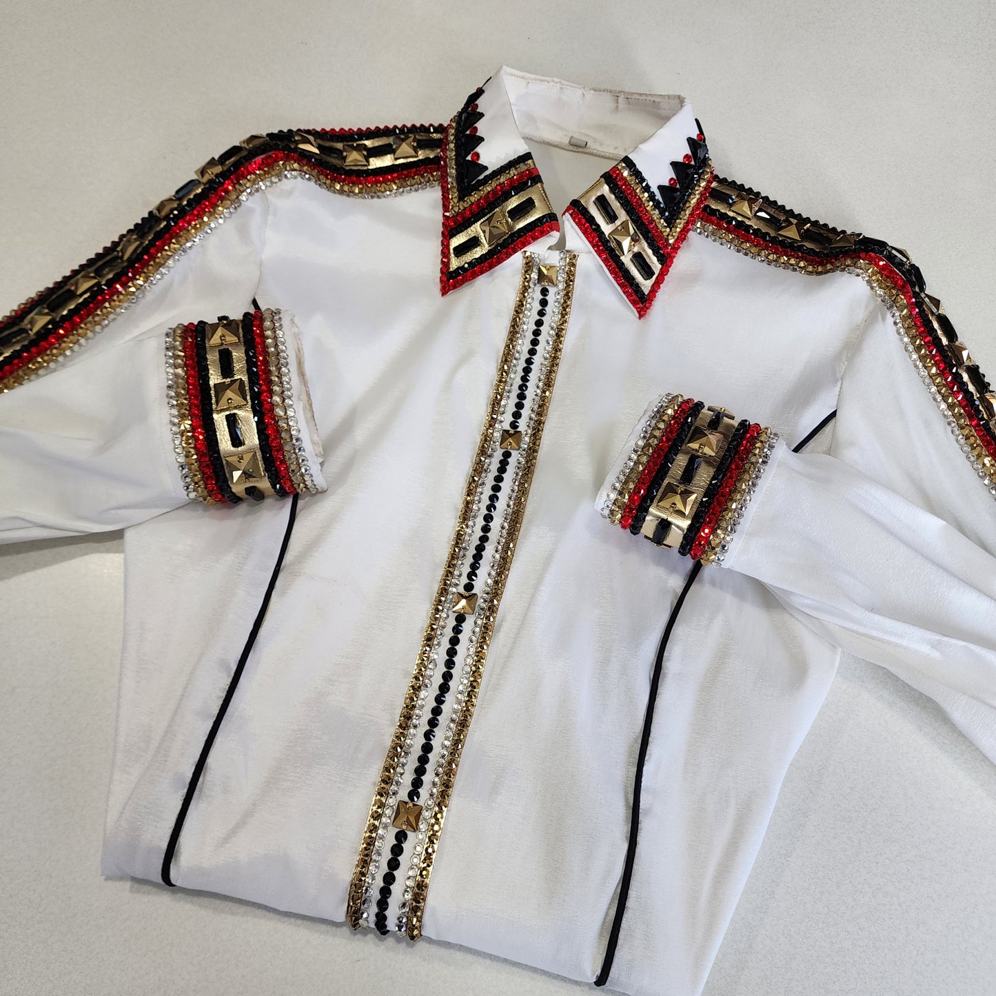 Large white stretch taffeta day shirt