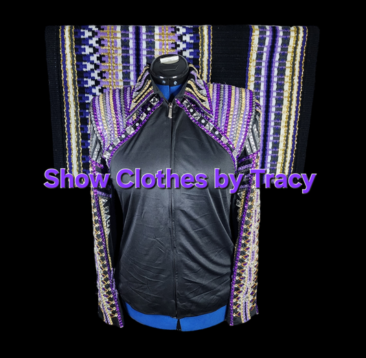A Large black base with purple horsemanship top