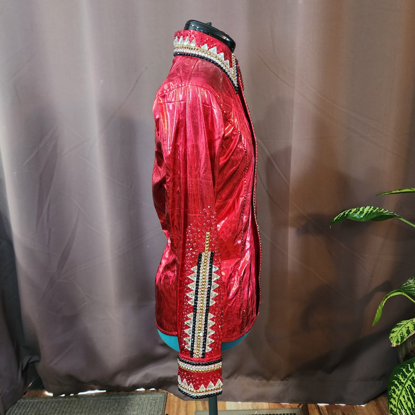 Small Metallic Red stretch day shirt