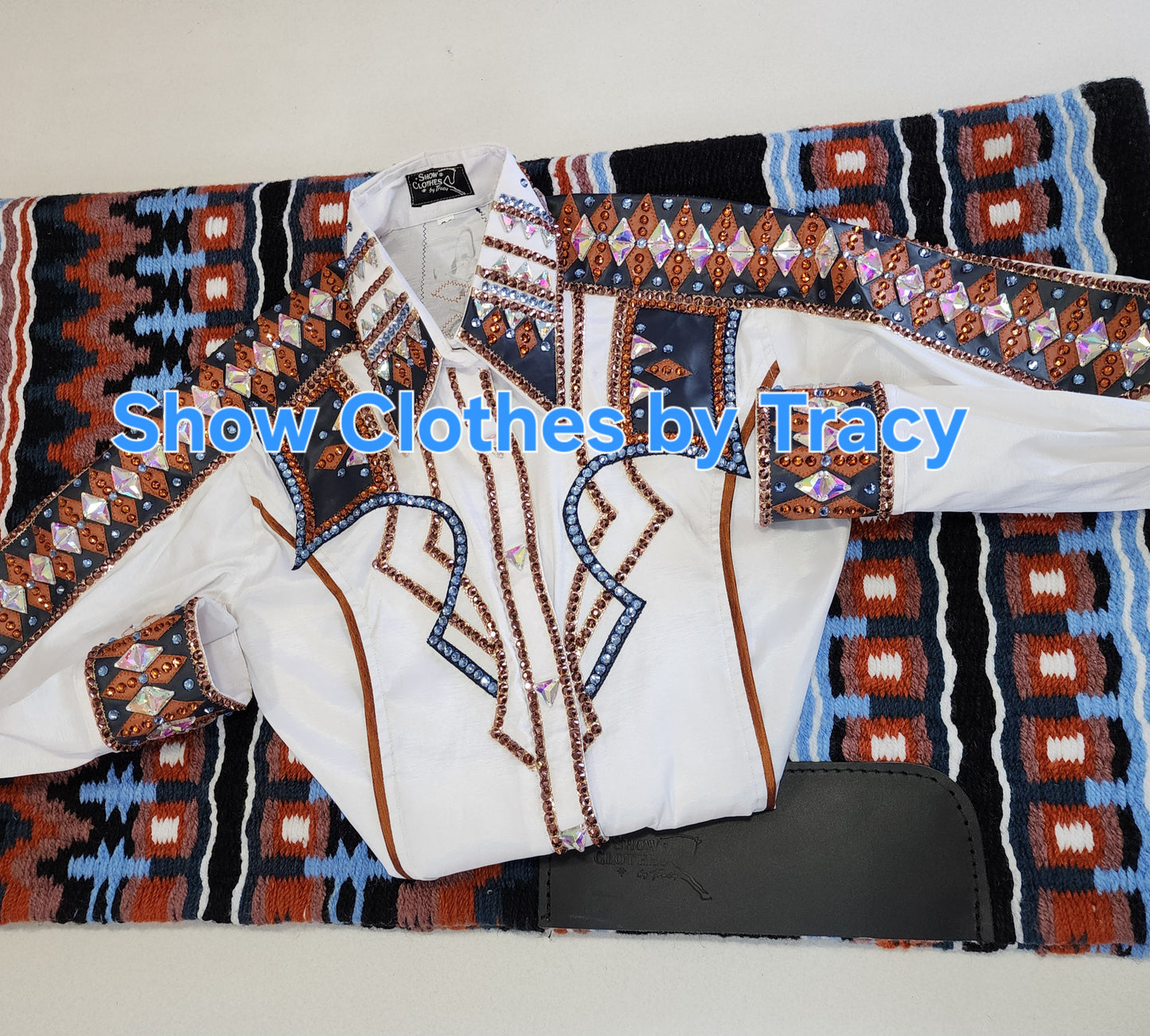 Large white stretch taffeta day shirt