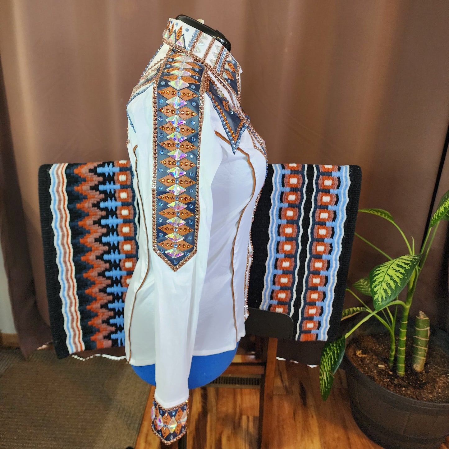 Large white stretch taffeta day shirt