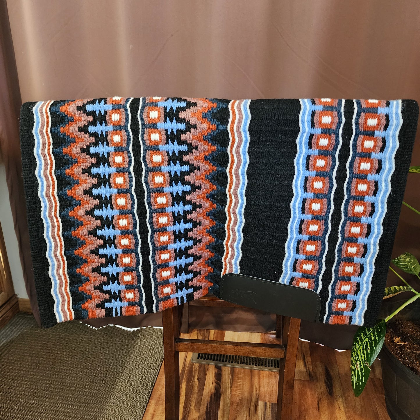 Large white stretch taffeta day shirt