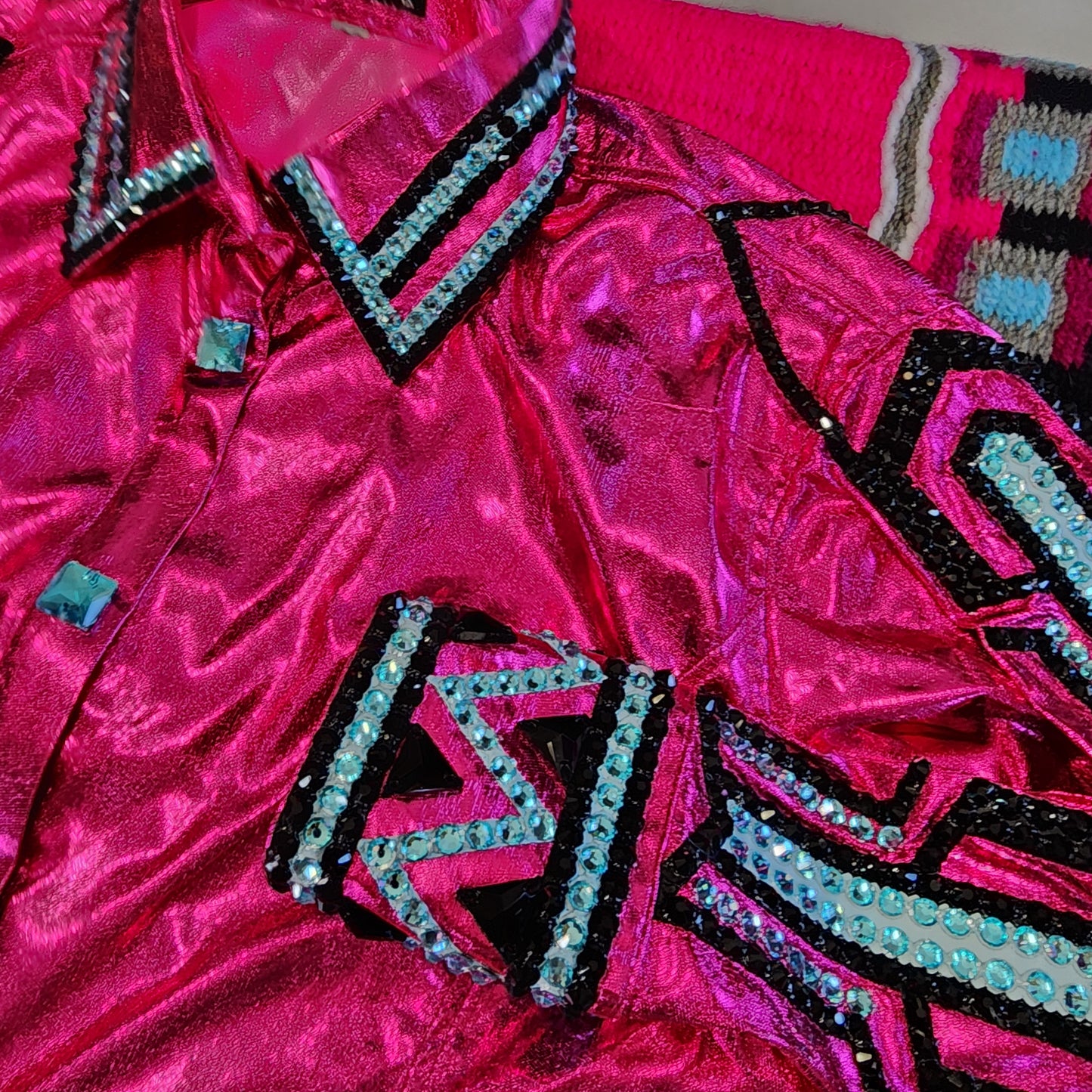 Medium Metallic Fuchsia stretch day shirt